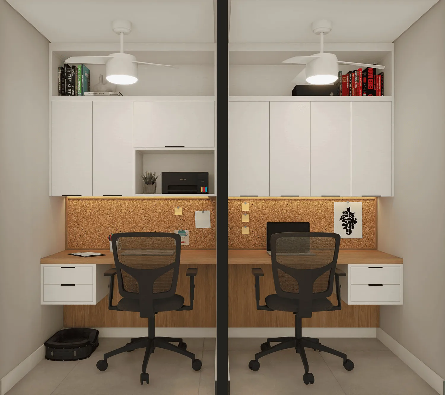 Projeto 3D do home office com bancada de madeira, cadeira ergonômica preta, painel de cortiça e armários brancos com livros